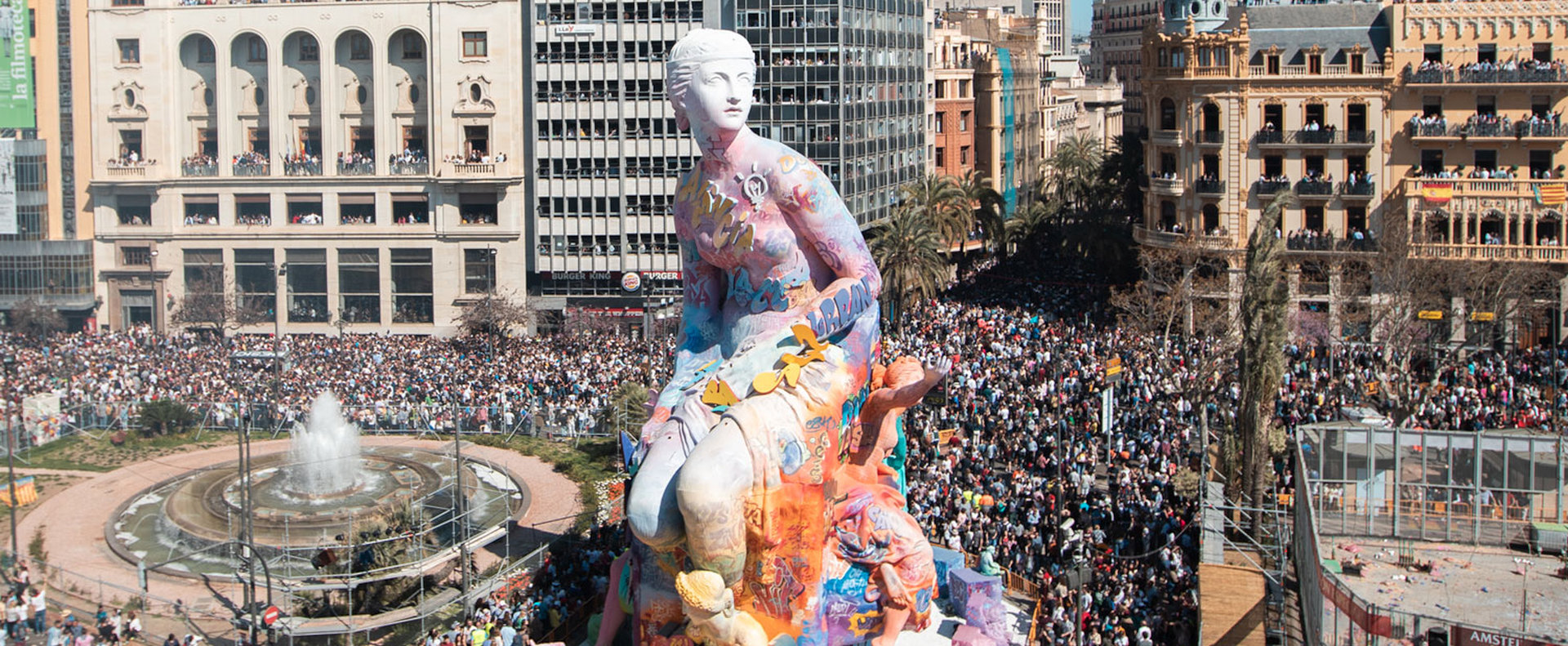 Fallas Valencia 2026: was Sie erwartet und wo Sie wohnen